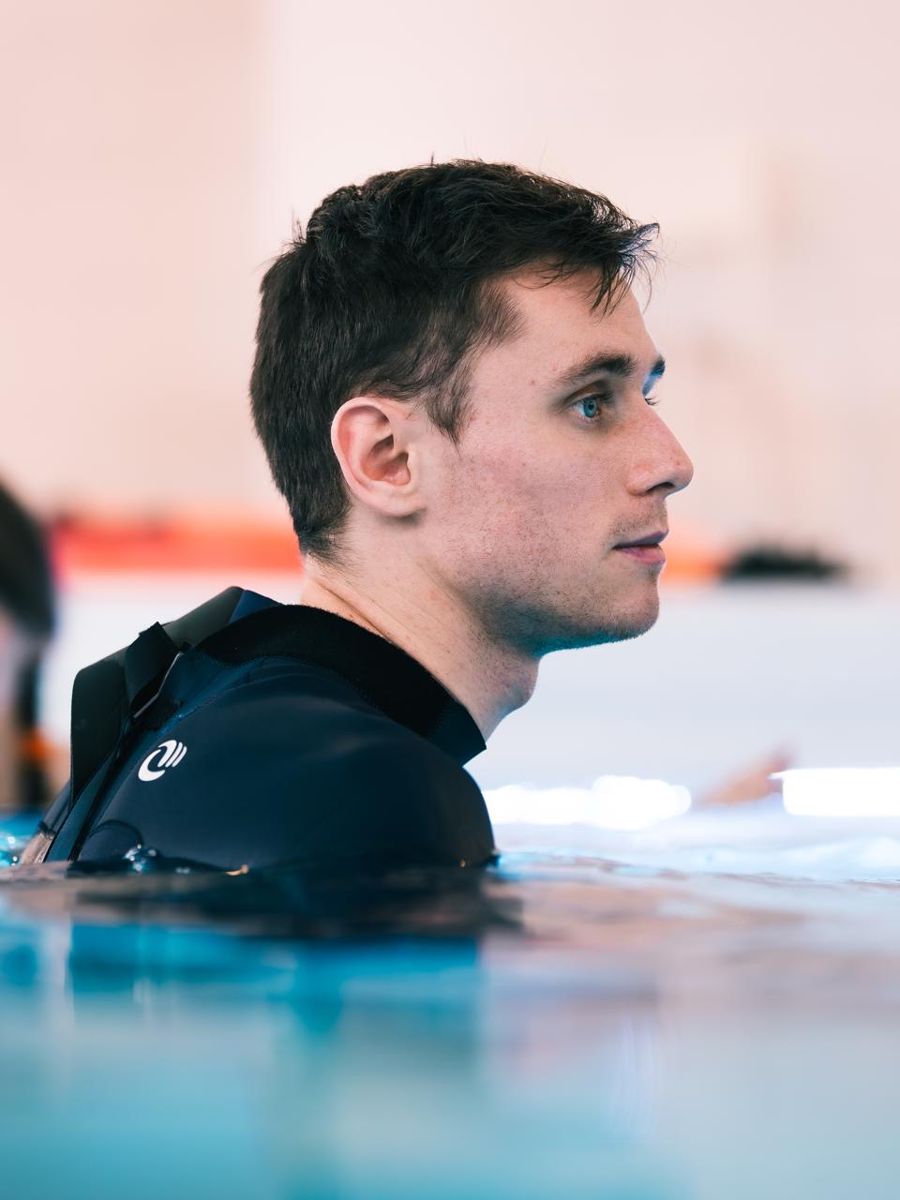 Lars De Donder in het water